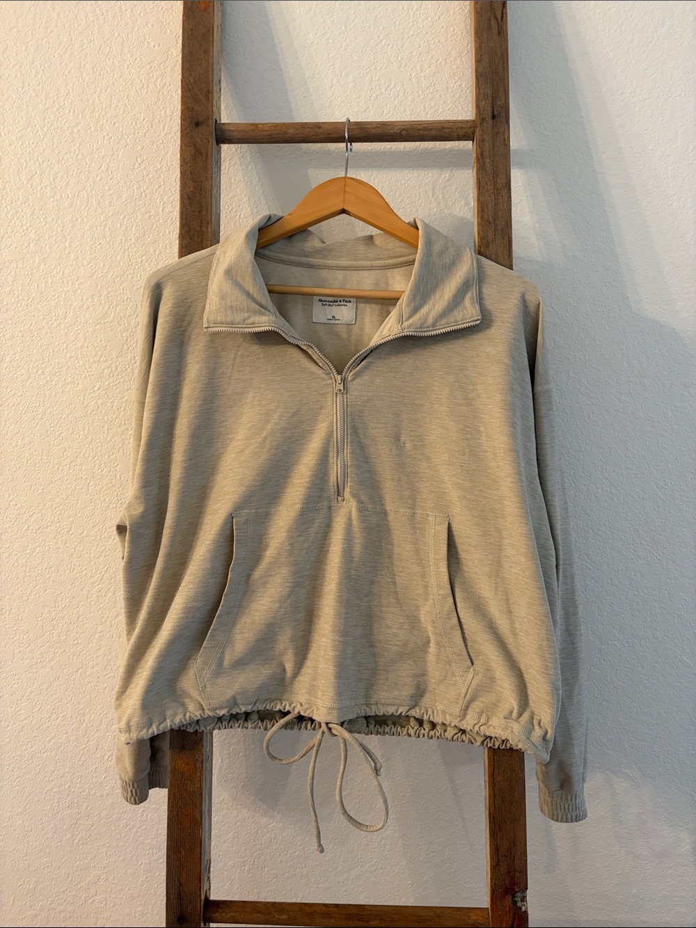 Abercrombie & Fitch Half-Zip Pullover Hoodie